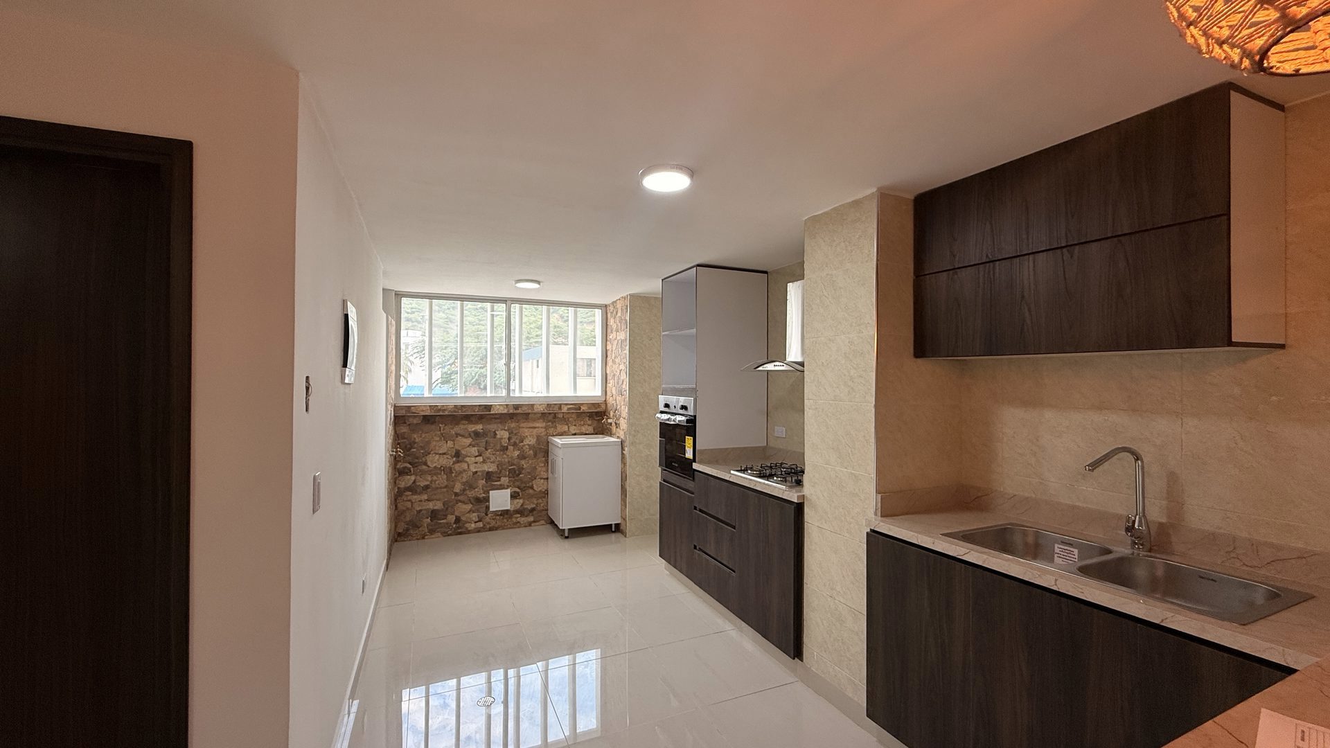 Apartamento en arriendo edificio la playa 3