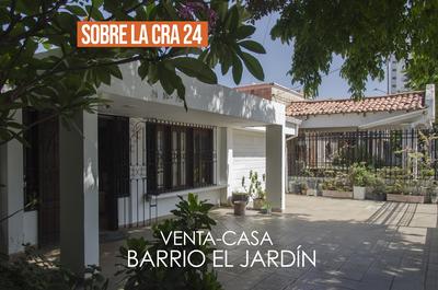 Casa en venta en Jardin Santa Marta Magdalena.