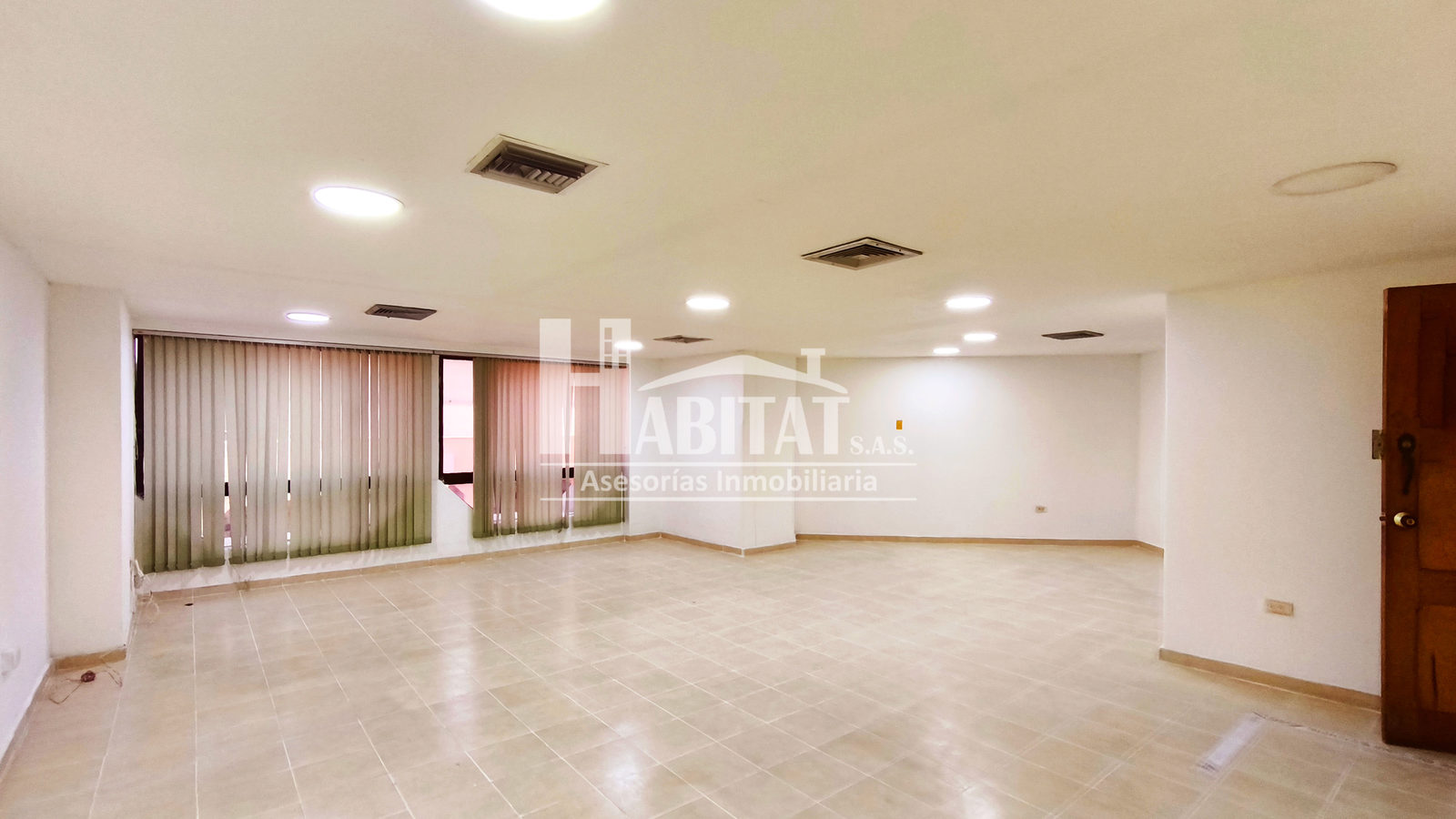 Oficina en arriendo, Edificio Centro Ejecutivo, Santa Marta Magdalena 3