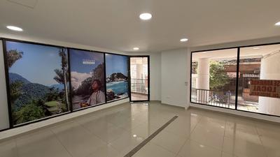 Local comercial edificio Santo domingo